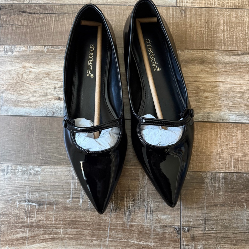 Shoe Dazzle Women's Black Patent Pointed Ballet Flats with Strap